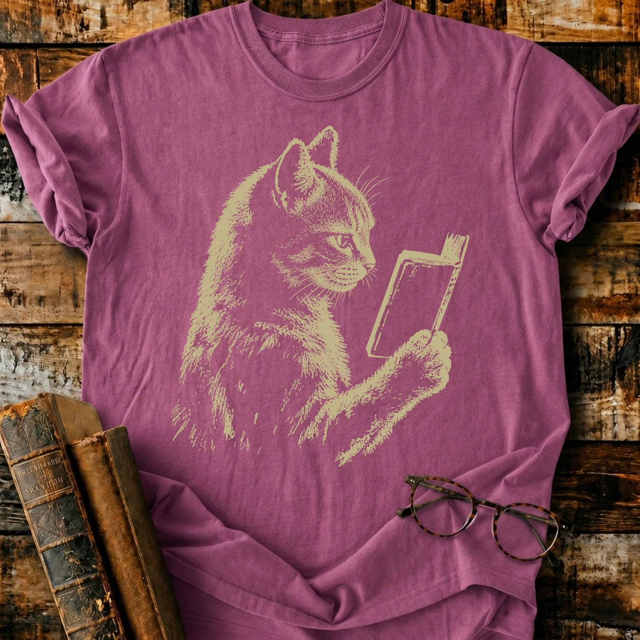 Vintage Cat Reader T-Shirt