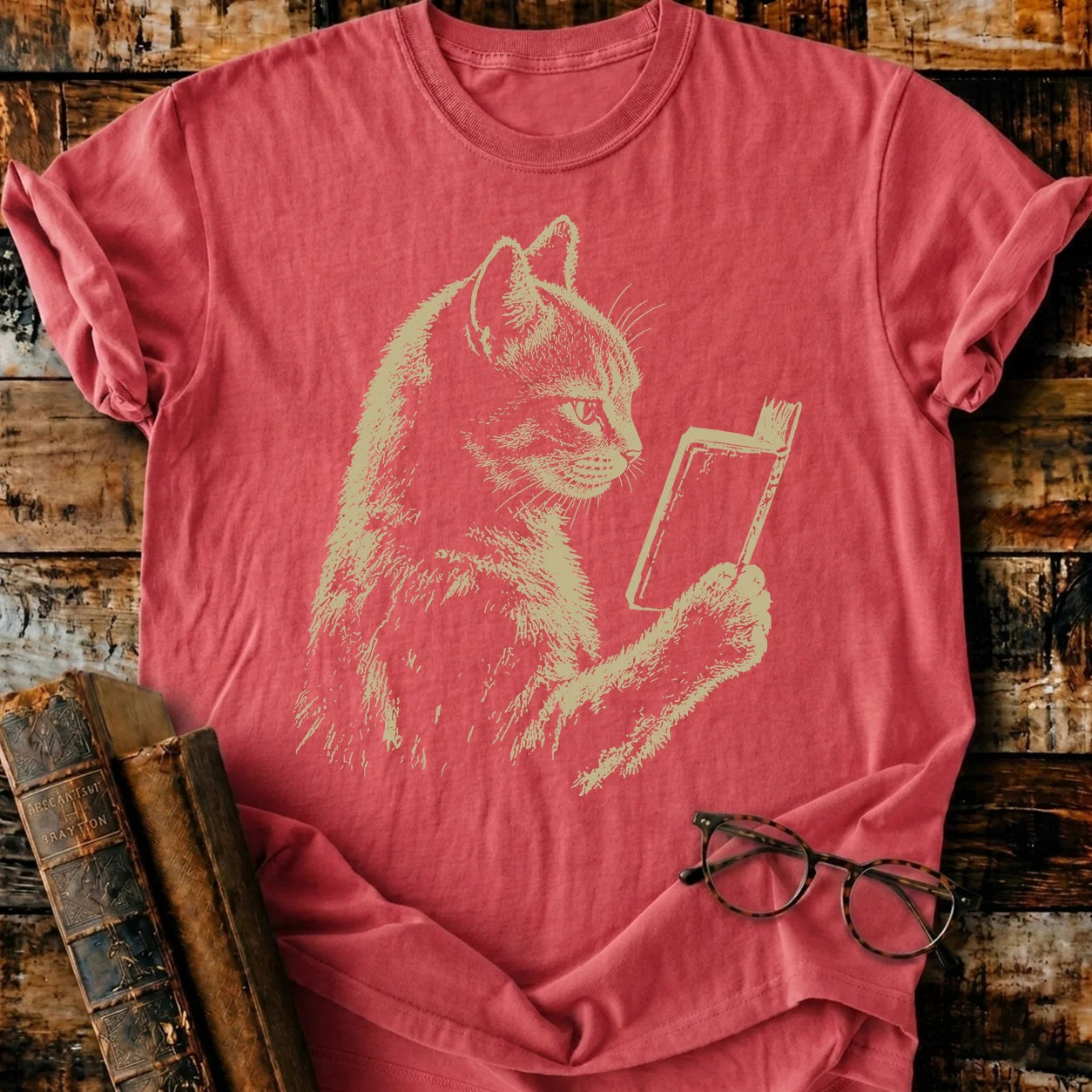 Vintage Cat Reader T-Shirt
